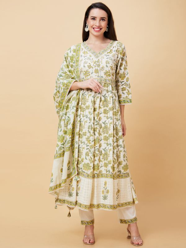 Globus Women Green Floral Print 3-Piece Festive Belted Anarkali Kurta Set with Trouser and Dupatta