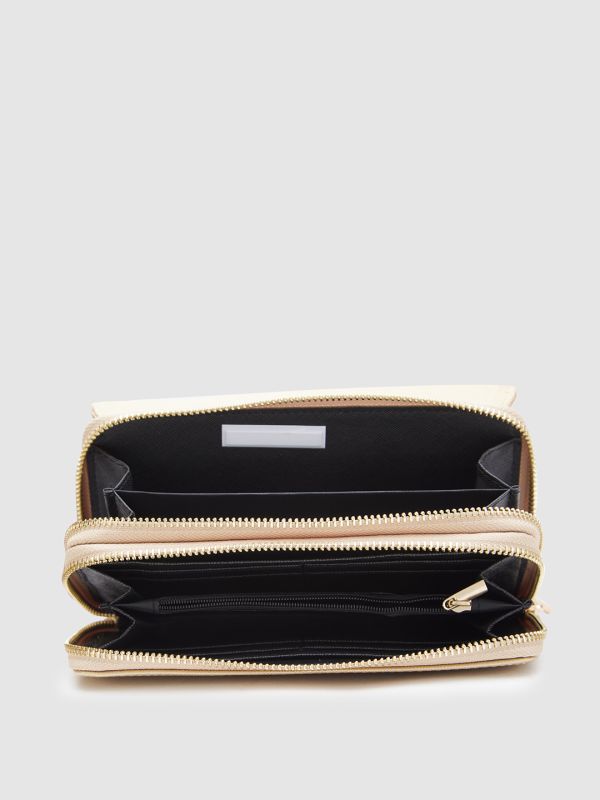 Globus Women Gold Solid Envelope Wallet