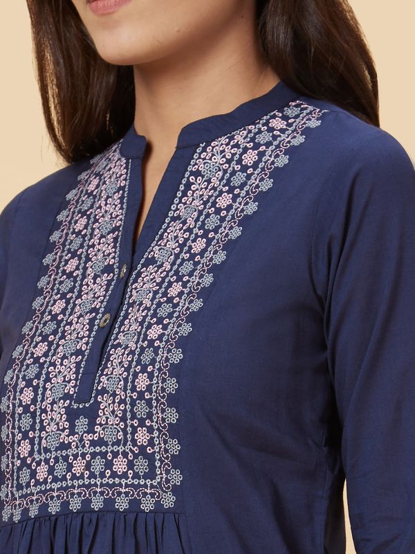 Globus Women Navy Embroidered Kurta Set with Trouser