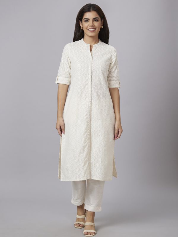 Globus Women Off White Embroidered Mandarin Collar Straight Kurta