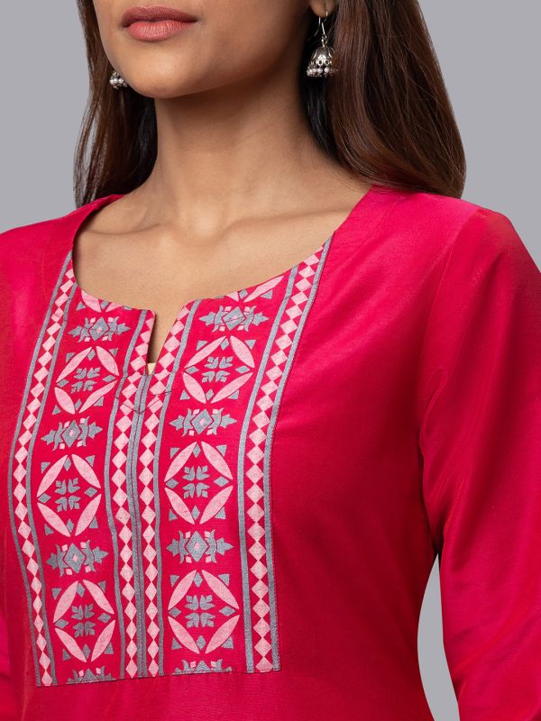 Globus Women Pink Round Neck Solid Column Kurta With Yoke Print Detail