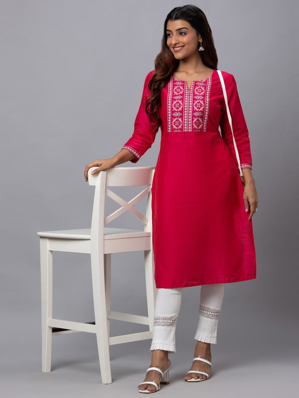 Globus Women Pink Round Neck Solid Column Kurta With Yoke Print Detail