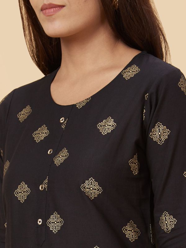 Globus Women Black Printed Straight Kurta