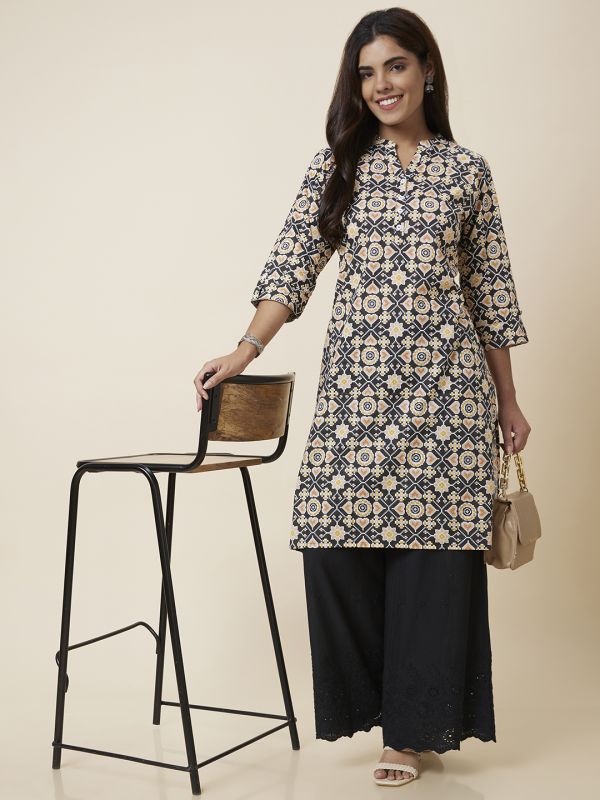 Globus Women Black Printed Straight Kurta