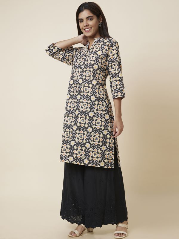 Globus Women Black Printed Straight Kurta