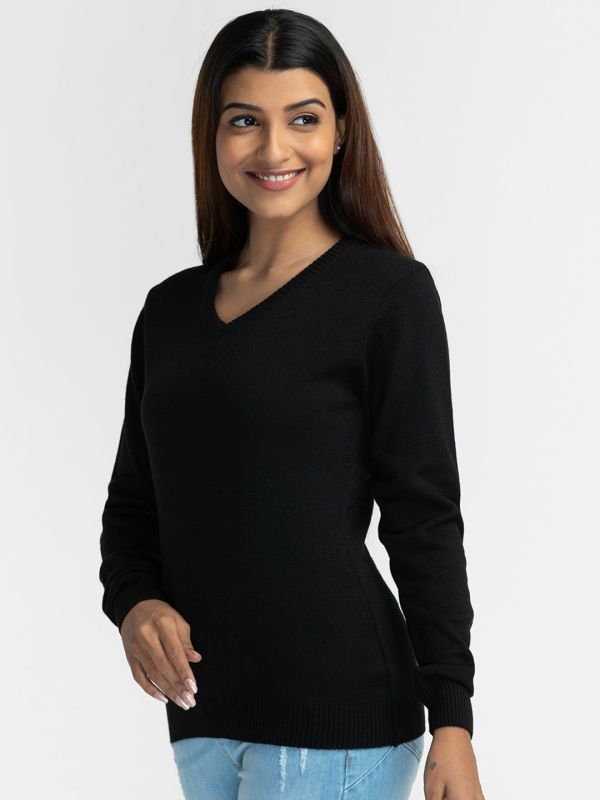 Globus Black Solid Pullover Sweater