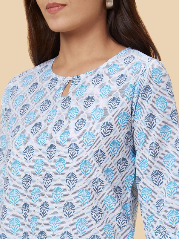 Globus Women White Printed Straight Kurta